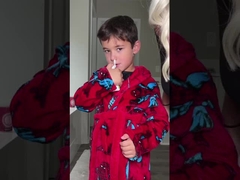 Xịt mũi nước muối Cleanote dịu nhẹ và an toàn, hương bạc hà dễ chịu